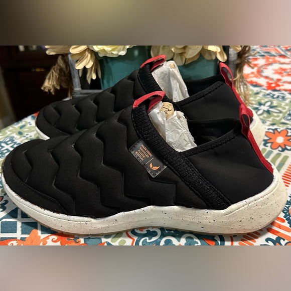 Dr. Scholl's Men's Home and Out Slipper Black Color Size 9.5M, Brand new - Picture 5 of 7